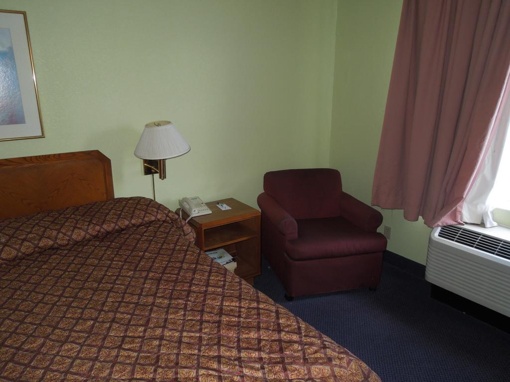 Travelodge - Cincinnati Sharonville Pokój zdjęcie